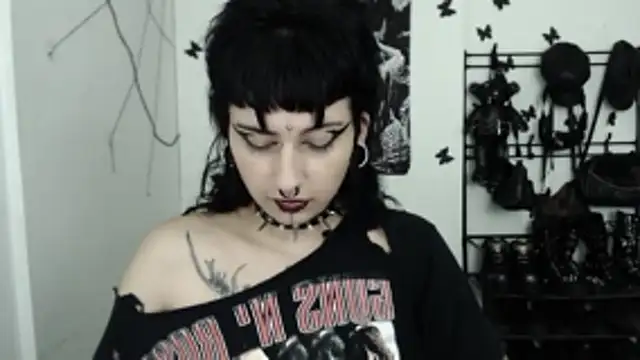 Snapshot of n0sferatus__ chatting on 14, 11, 2025 n0sferatus online show from 14, 11, 2025