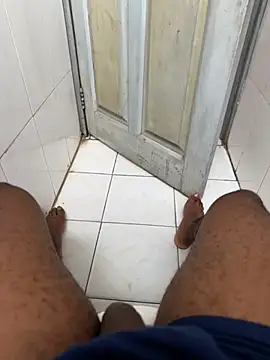 Snapshot of Black-mamba-madingo chatting on 27, 11, 2025 Black-mamba-madingo online show from 27, 11, 2025