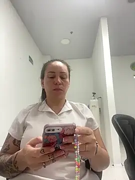 Snapshot of nurse_desi_sexlove chatting on 5, 3, 2025 nurse desi sexlove online show from 5, 3, 2025