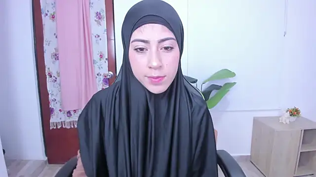 chaymae nah  online show from 17, 3, 2025