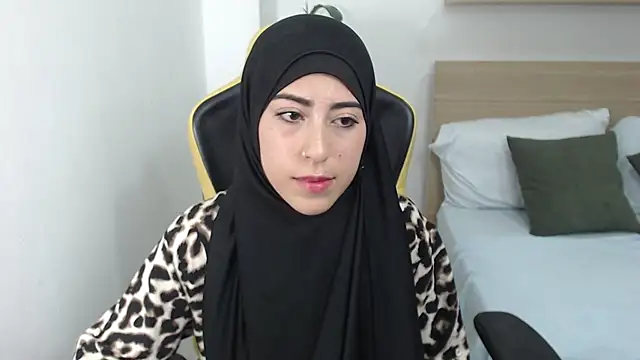 chaymae nah  online show from 21, 3, 2025