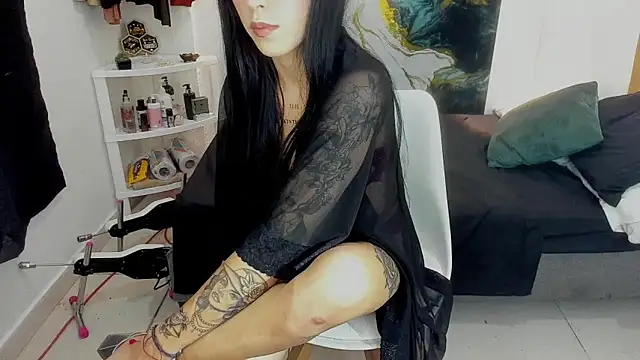 chaymae nah  online show from 15, 1, 2026