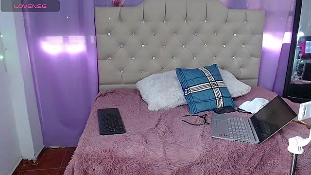 Snapshot of ameliefederline11 chatting on 18, 3, 2025 ameliefederline11 online show from 18, 3, 2025