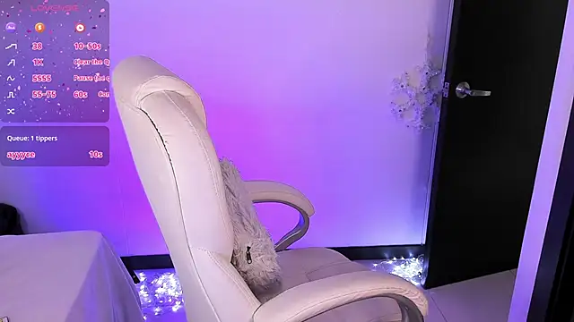 Snapshot of nyna_1 chatting on 15, 2, 2025 nyna 1 online show from 15, 2, 2025