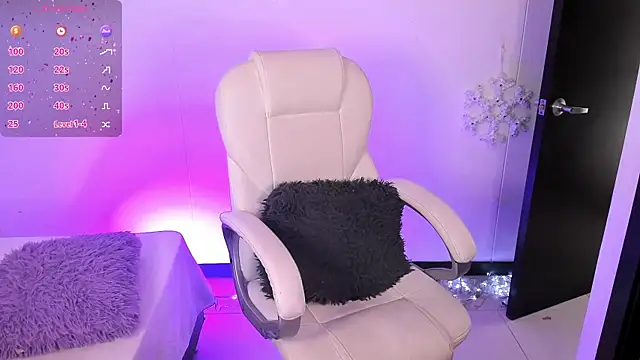 Snapshot of nyna_1 chatting on 18, 3, 2025 nyna 1 online show from 18, 3, 2025