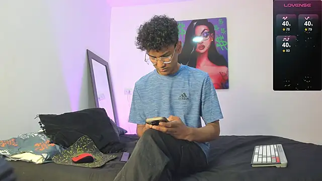 Snapshot of harrytwink18 chatting on 10, 3, 2025 harrytwink18 online show from 10, 3, 2025