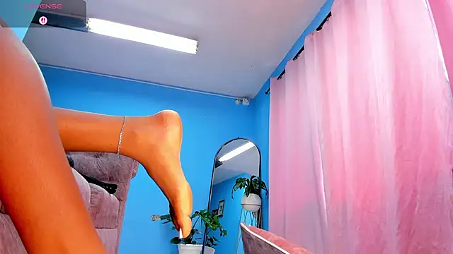 Snapshot of IsabellaBromsS chatting on 2, 12, 2025 IsabellaBromsS online show from 2, 12, 2025