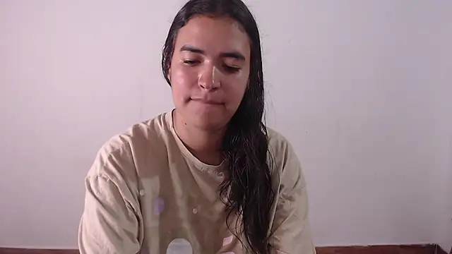 Snapshot of leslie_cs chatting on 18, 5, 2026 leslie cs online show from 18, 5, 2026