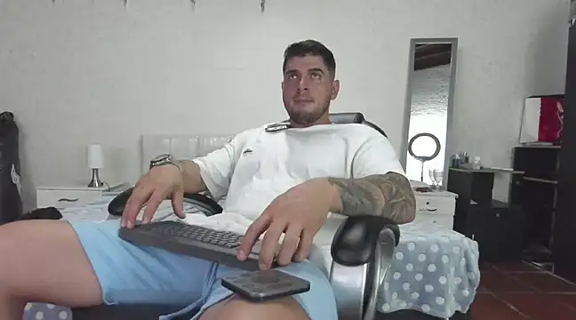 Snapshot of Teilor_Creed chatting on 19, 2, 2025 Teilor Creed online show from 19, 2, 2025