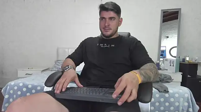 Snapshot of Teilor_Creed chatting on 21, 2, 2025 Teilor Creed online show from 21, 2, 2025