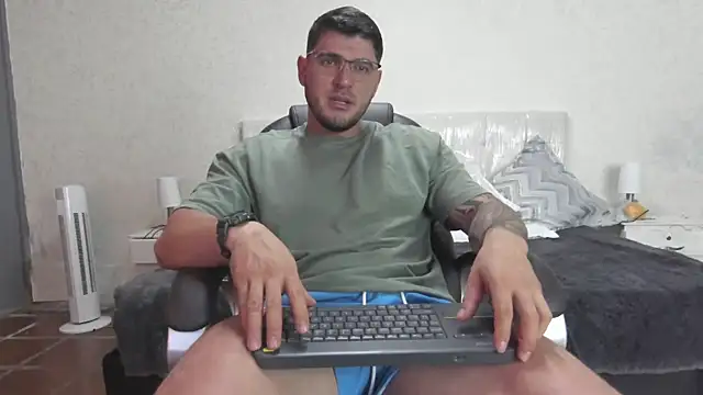 Snapshot of Teilor_Creed chatting on 7, 3, 2025 Teilor Creed online show from 7, 3, 2025