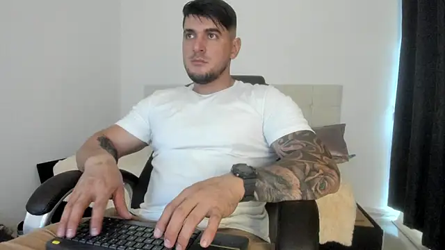 Snapshot of Teilor_Creed chatting on 1, 10, 2025 Teilor Creed online show from 1, 10, 2025