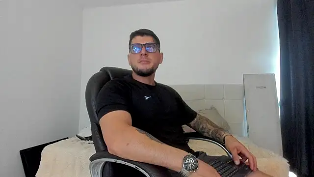 Snapshot of Teilor_Creed chatting on 4, 10, 2025 Teilor Creed online show from 4, 10, 2025