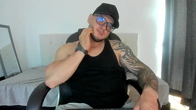 Snapshot of Teilor_Creed chatting on 13, 10, 2025 Teilor Creed online show from 13, 10, 2025