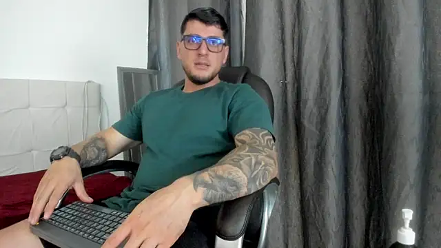 Snapshot of Teilor_Creed chatting on 10, 11, 2025 Teilor Creed online show from 10, 11, 2025