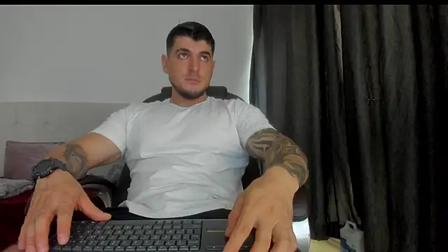 Snapshot of Teilor_Creed chatting on 17, 11, 2025 Teilor Creed online show from 17, 11, 2025