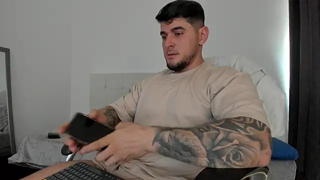 Snapshot of Teilor_Creed chatting on 26, 11, 2025 Teilor Creed online show from 26, 11, 2025