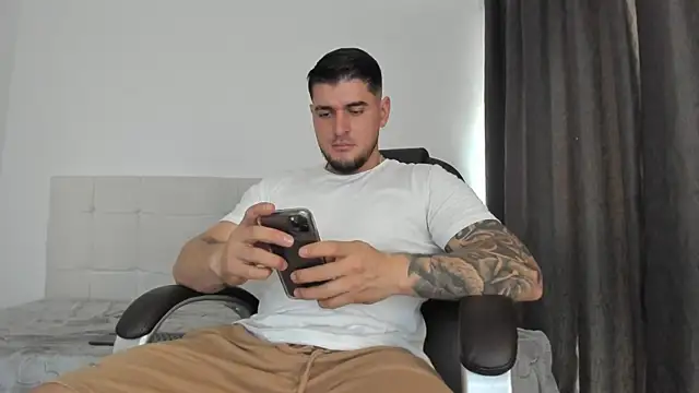 Snapshot of Teilor_Creed chatting on 28, 11, 2025 Teilor Creed online show from 28, 11, 2025