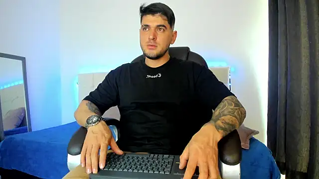 Snapshot of Teilor_Creed chatting on 13, 12, 2025 Teilor Creed online show from 13, 12, 2025