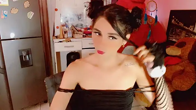 Snapshot of AngelicaDark chatting on 9, 2, 2025 AngelicaDark online show from 9, 2, 2025