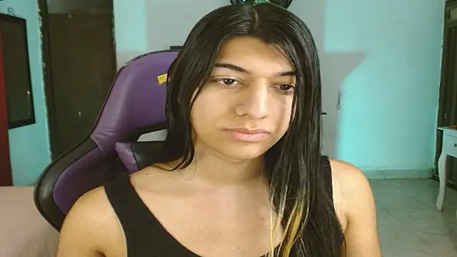 Snapshot of engielphoenis14 chatting on 7, 1, 2026 engielphoenis14 online show from 7, 1, 2026