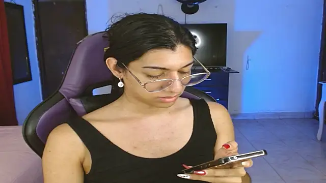 Snapshot of engielphoenis14 chatting on 16, 1, 2026 engielphoenis14 online show from 16, 1, 2026