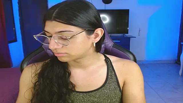 Snapshot of engielphoenis14 chatting on 23, 2, 2026 engielphoenis14 online show from 23, 2, 2026