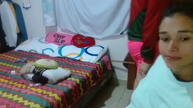 Snapshot of clayre_and_jill chatting on 29, 9, 2025 clayre and jill online show from 29, 9, 2025