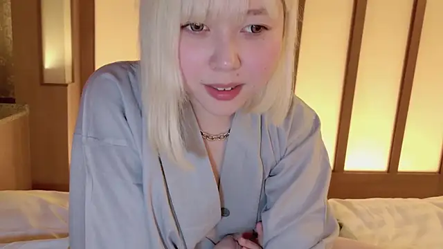 NANAchan R online show from 11, 2, 2025