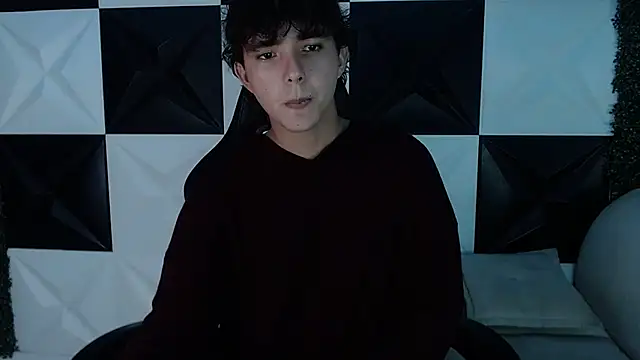 Snapshot of Dani_cumboy chatting on 14, 12, 2024 Dani cumboy online show from 14, 12, 2024