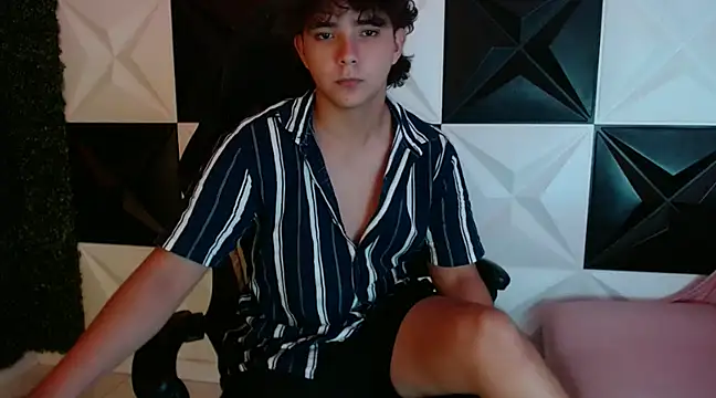 Snapshot of Dani_cumboy chatting on 13, 2, 2025 Dani cumboy online show from 13, 2, 2025