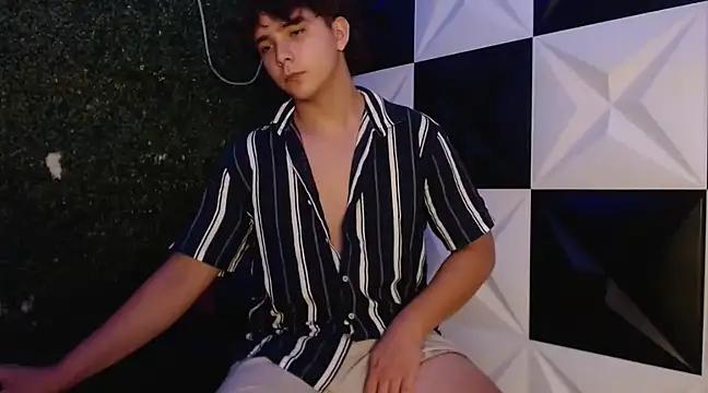 Snapshot of Dani_cumboy chatting on 20, 2, 2025 Dani cumboy online show from 20, 2, 2025