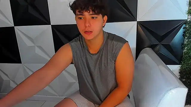 Snapshot of Dani_cumboy chatting on 19, 10, 2025 Dani cumboy online show from 19, 10, 2025