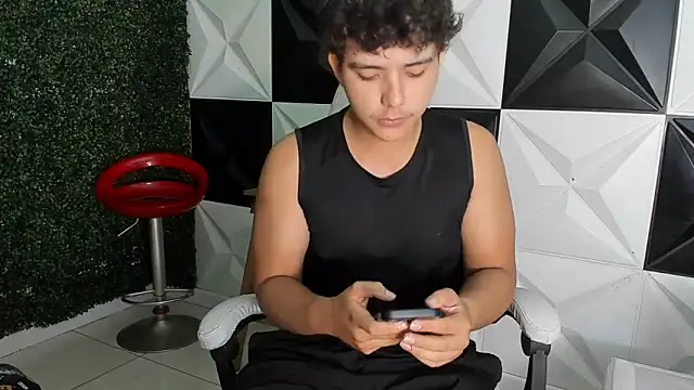 Snapshot of Dani_cumboy chatting on 16, 12, 2025 Dani cumboy online show from 16, 12, 2025