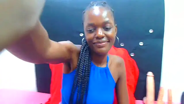 Snapshot of VANESAAMBER23 chatting on 12, 2, 2025 VANESAAMBER23 online show from 12, 2, 2025