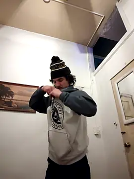 Snapshot of Lilsmokeshow017 chatting on 13, 11, 2025 Lilsmokeshow017 online show from 13, 11, 2025