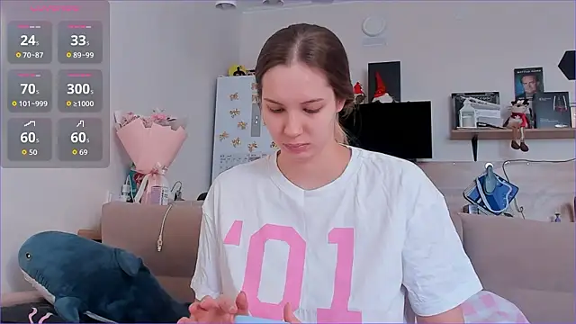 Girl alone home online show from 12, 3, 2026