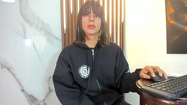 Tiff Valentine online show from 23, 2, 2025