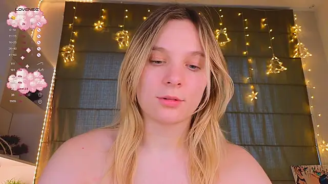 Snapshot of NaokoStifel chatting on 4, 2, 2025 NaokoStifel online show from 4, 2, 2025