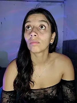 Snapshot of BrittanyDiaz chatting on 8, 1, 2025 BrittanyDiaz online show from 8, 1, 2025