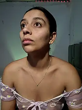 Snapshot of BrittanyDiaz chatting on 27, 2, 2025 BrittanyDiaz online show from 27, 2, 2025
