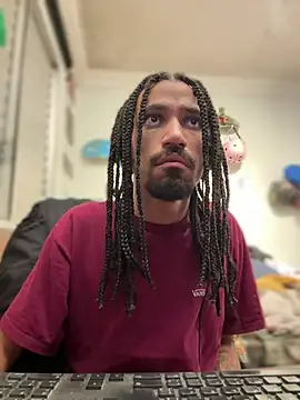 Snapshot of hotcamboy420 chatting on 13, 12, 2024 hotcamboy420 online show from 13, 12, 2024