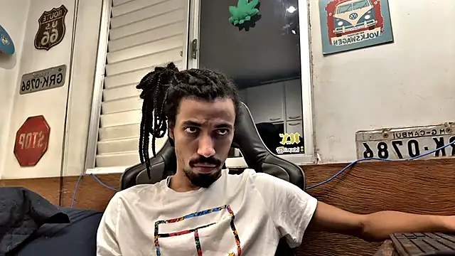 Snapshot of hotcamboy420 chatting on 31, 1, 2025 hotcamboy420 online show from 31, 1, 2025