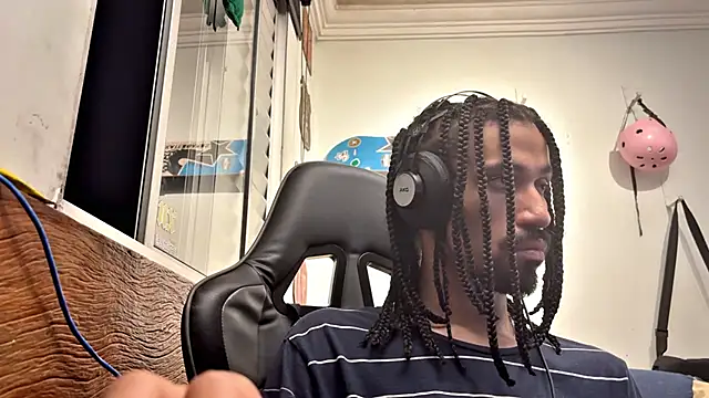 Snapshot of hotcamboy420 chatting on 11, 2, 2025 hotcamboy420 online show from 11, 2, 2025