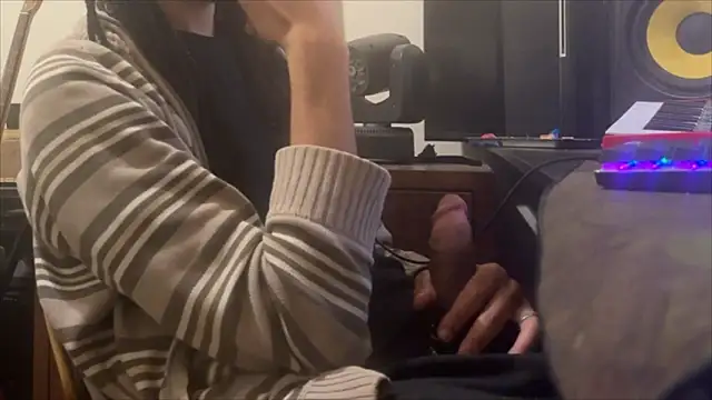 Snapshot of hotcamboy420 chatting on 7, 11, 2025 hotcamboy420 online show from 7, 11, 2025