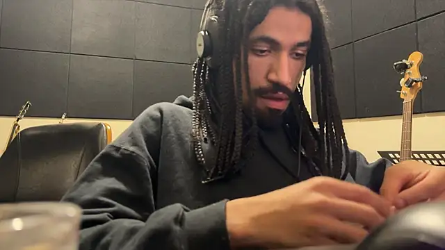 Snapshot of hotcamboy420 chatting on 15, 11, 2025 hotcamboy420 online show from 15, 11, 2025