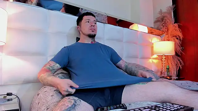 Adam tatto online show from 30, 10, 2025