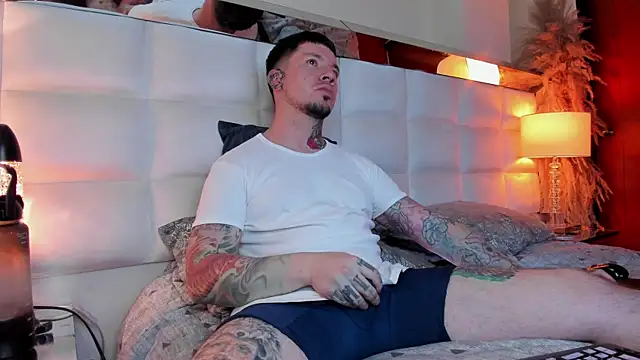 Adam tatto online show from 19, 11, 2025