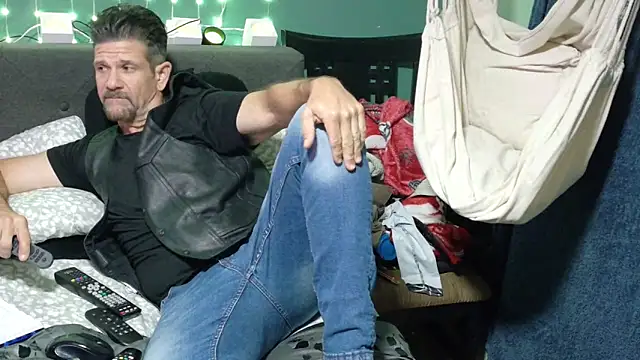 Snapshot of allenspuninfla chatting on 27, 2, 2025 allenspuninfla online show from 27, 2, 2025