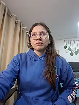 karlamorris  online show from 29, 11, 2025